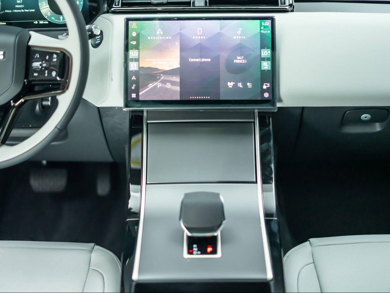 New 2026 Fuji White Land Rover S image 25