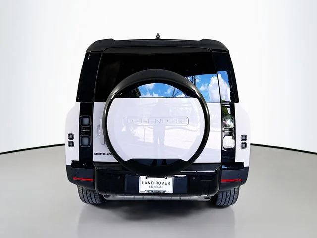 New 2026 Borasco Grey Land Rover S image 6