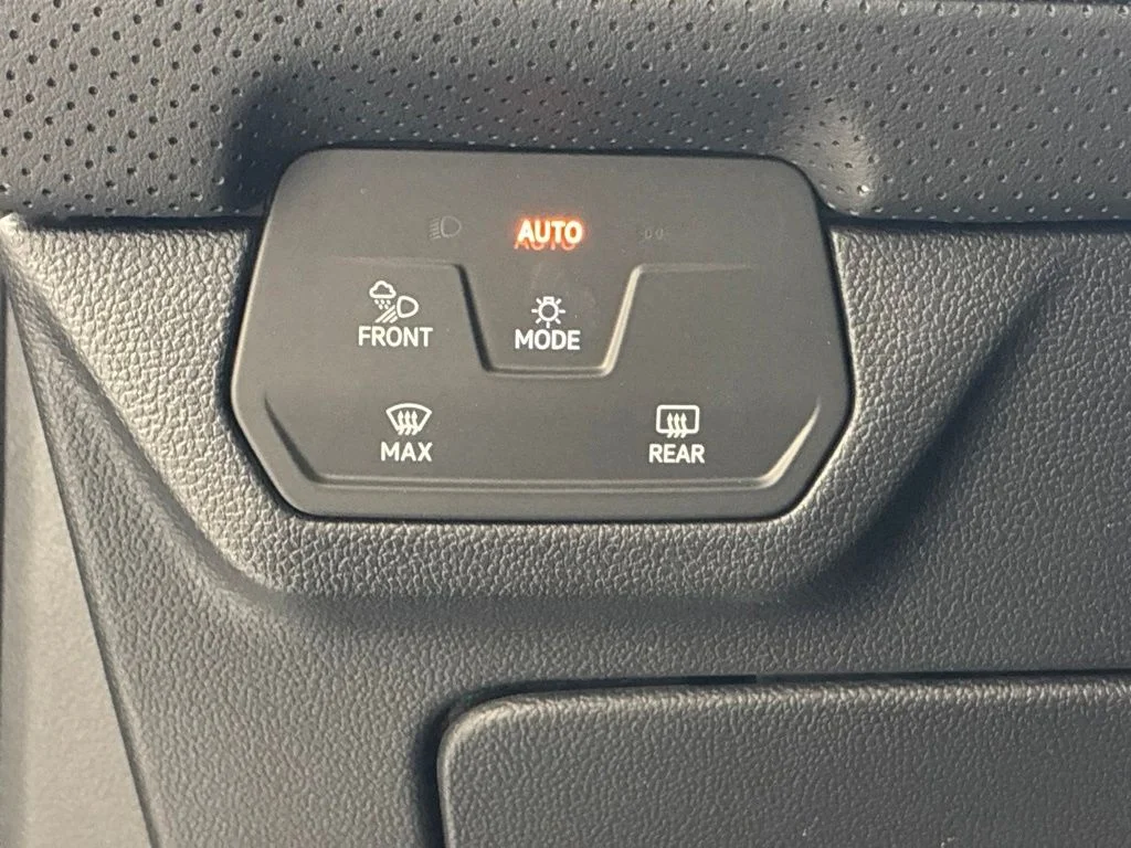 2026 Volkswagen Atlas Cross Sport SE w/Tech - Photo 23