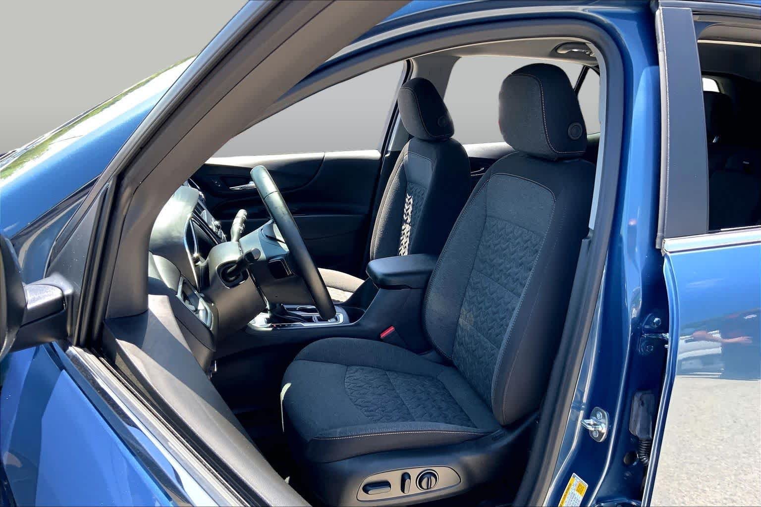Used 2024 Lakeshore Blue Metallic Chevrolet LT image 8
