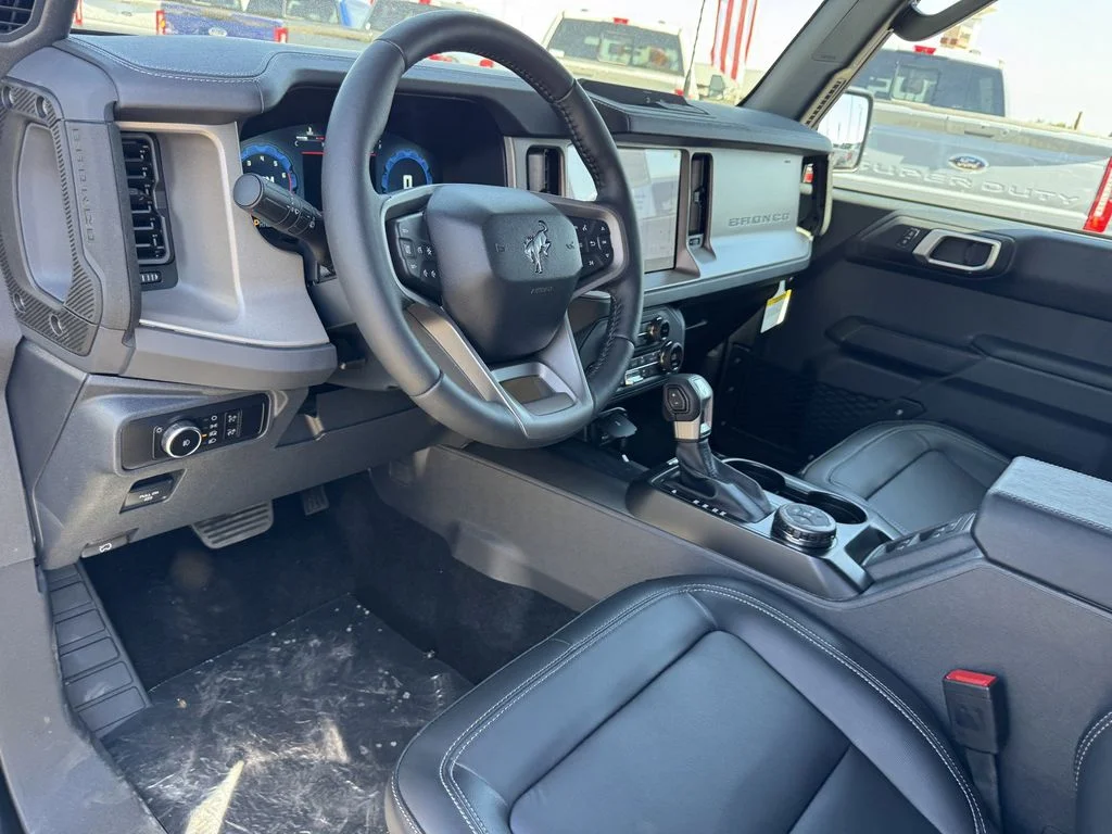 New 2026 Shadow Black Ford Outer Banks® image 15
