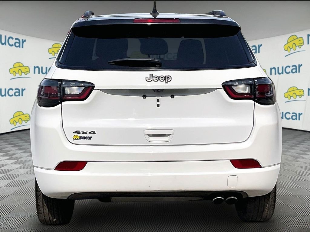 Used 2022 Bright White Clearcoat Jeep Limited image 5