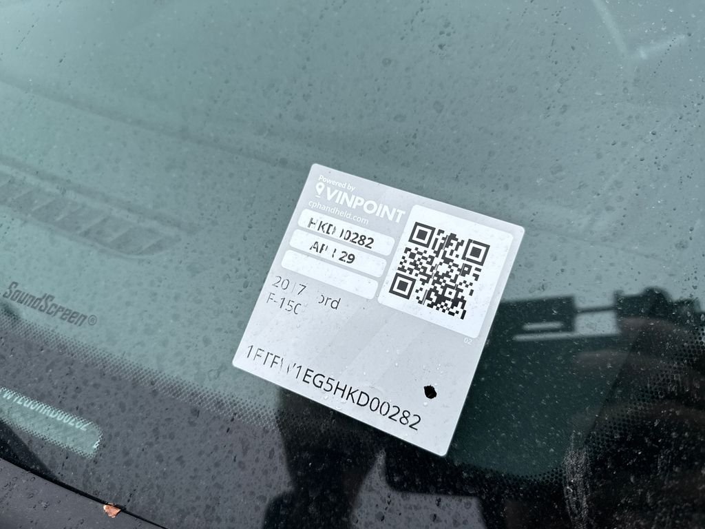 Used 2017 Gray Ford Lariat image 33