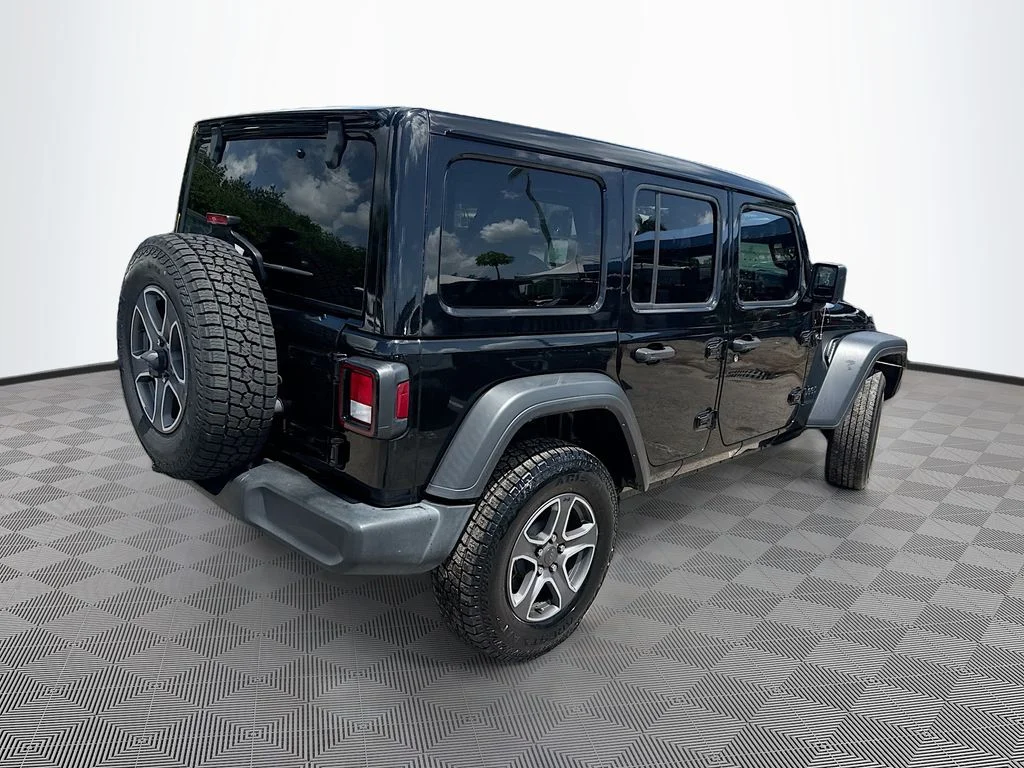 Used 2022 Black Jeep Unlimited Sport S image 6