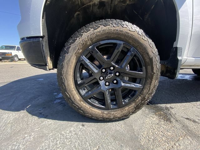 Used 2022 IRIDESCENT PEARL TRICOAT Chevrolet LT Trail Boss image 10