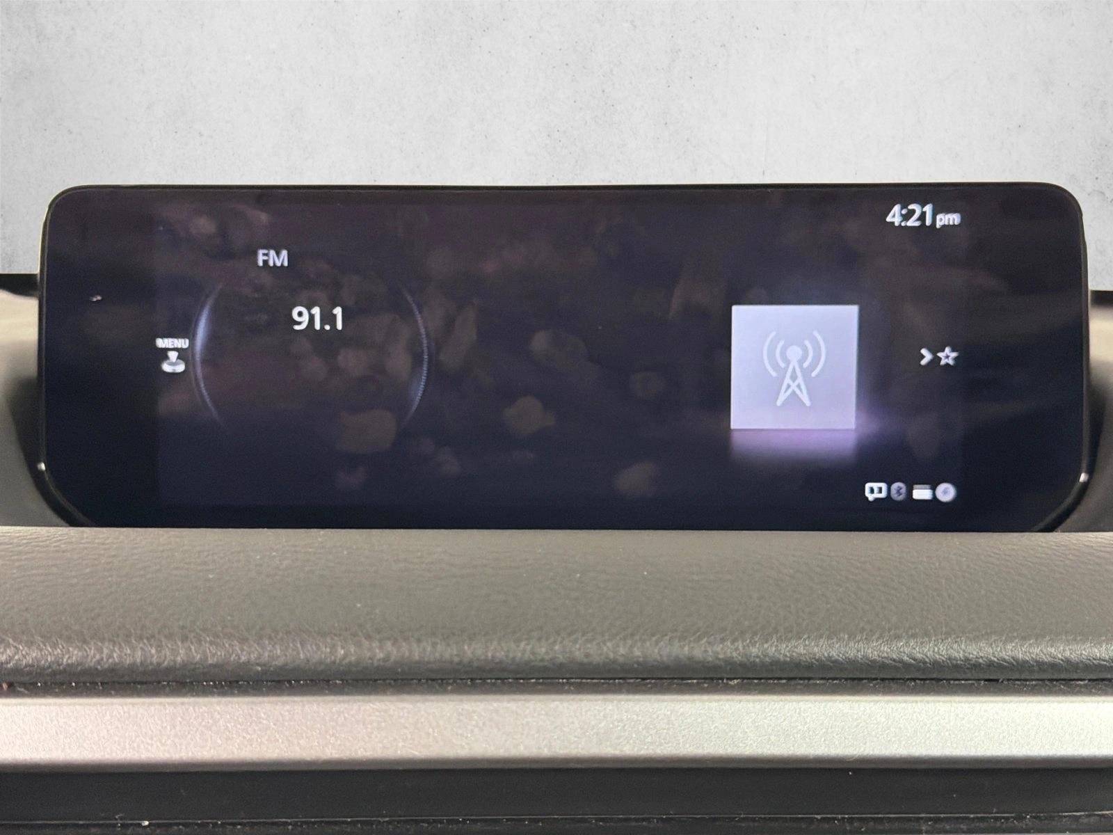 Used 2025 Wind Chill Pearl Mazda 2.5 S Preferred Package image 29
