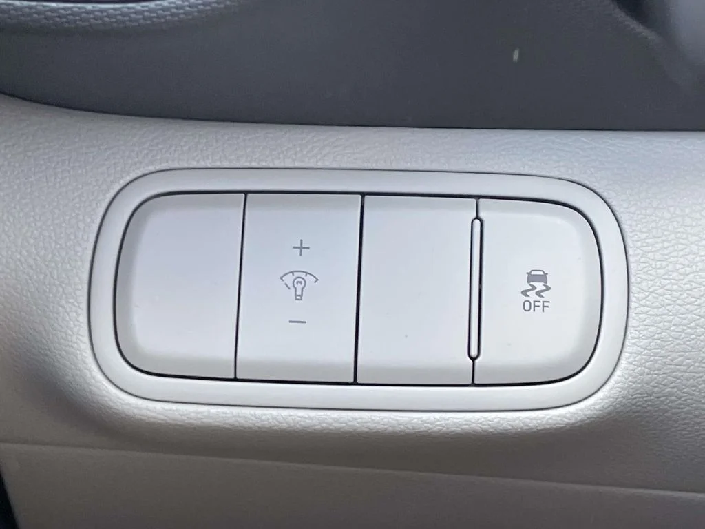 New 2026 Silver Hyundai SEL image 20