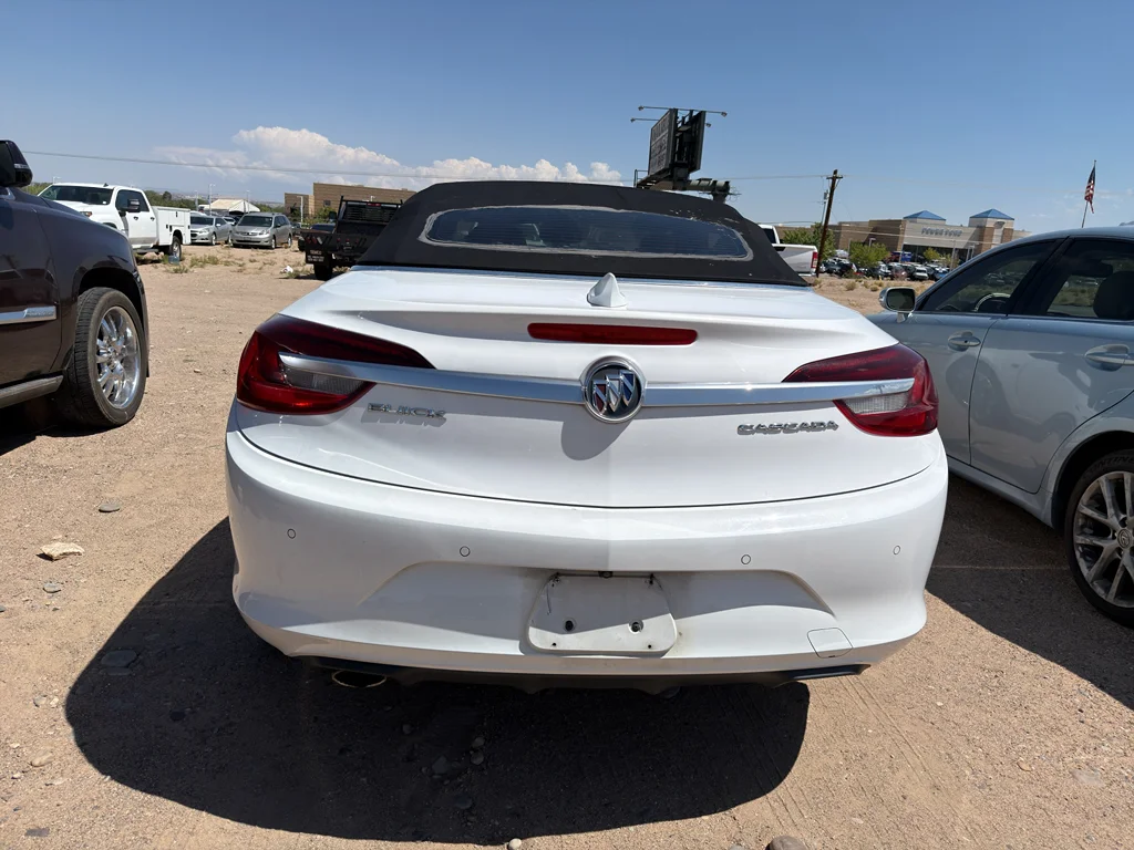 Used 2018 Summit White Buick Premium image 5