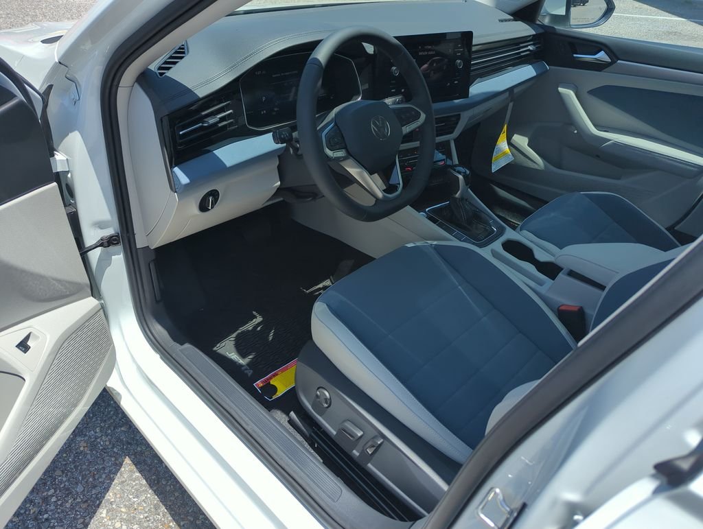 New 2026 White Volkswagen 1.5T SE image 11