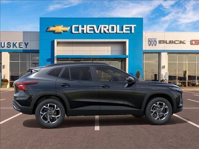 2026 Chevrolet Trax LT - Photo 5