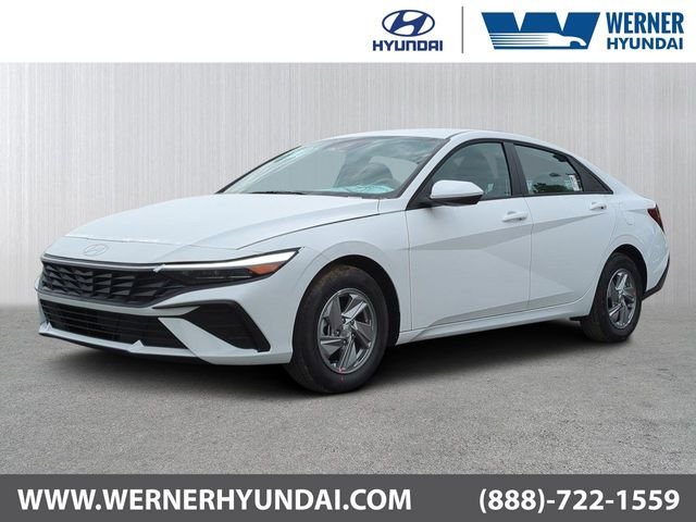 New 2026 White Hyundai SE image 25