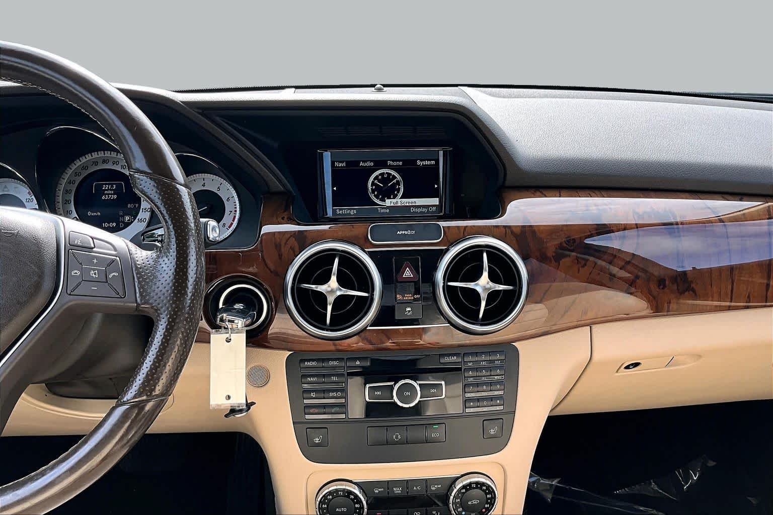 Pre-Owned 2015 Mercedes-Benz GLK 350