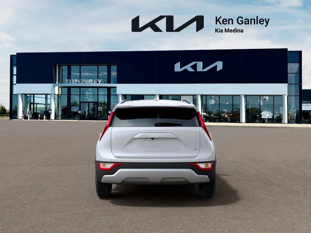 New 2026 Snow White Pearl Kia EX image 5