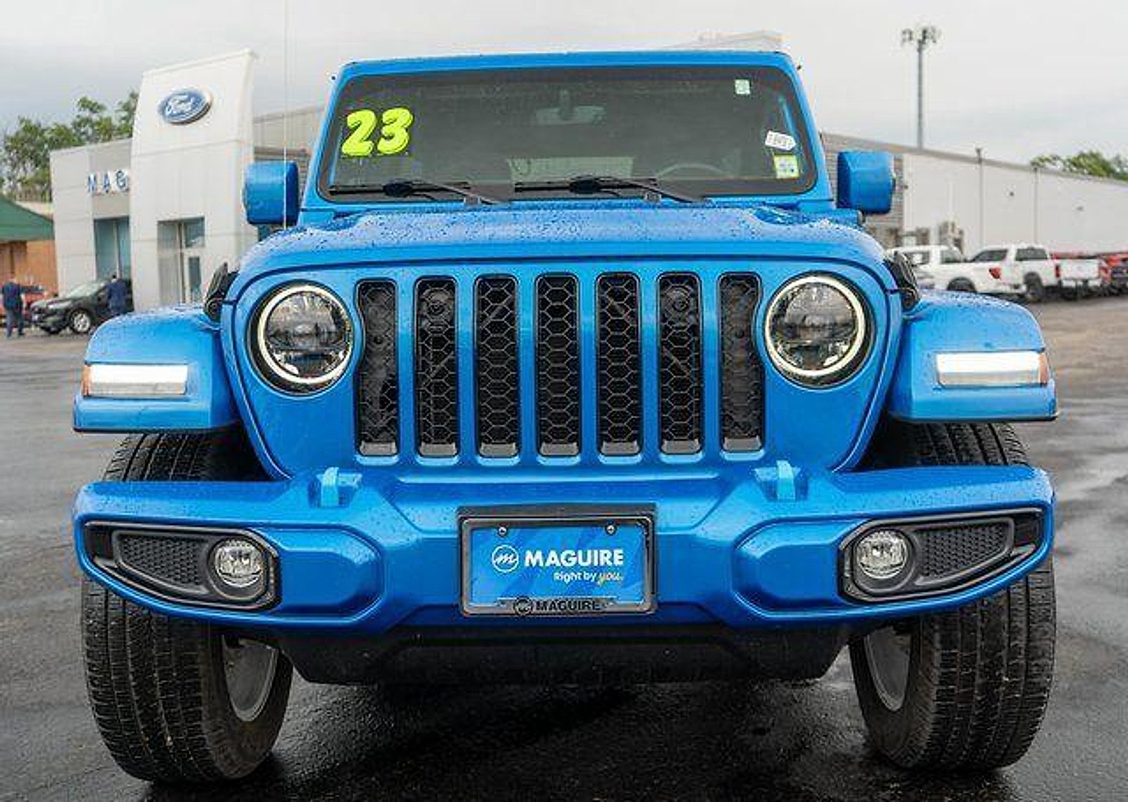 Used 2023 Hydro Blue Pearlcoat Jeep High Altitude 4x4 image 3