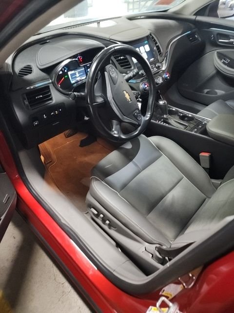 Used 2015 Red Chevrolet LT image 6