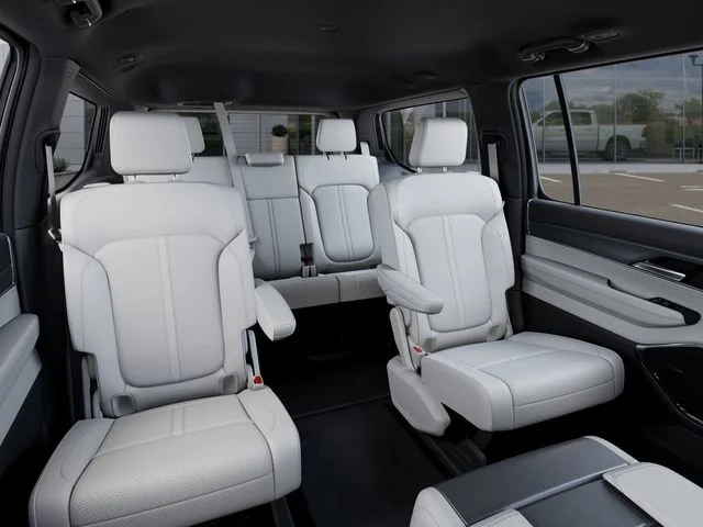 New 2026 Bright White Clear-Coat Exterior Paint Jeep  image 15