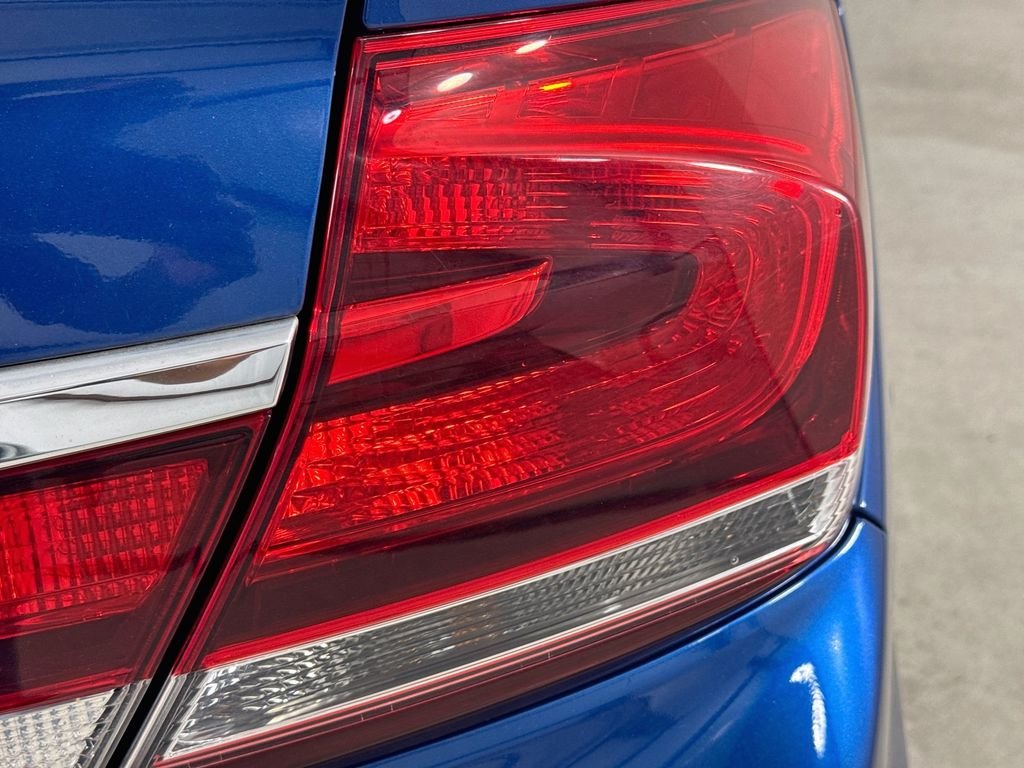 Used 2015 Blue Honda LX image 28