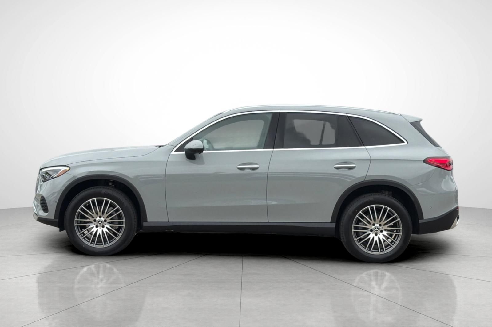 New 2026 MANUFAKTUR Alpine Grey Mercedes-Benz GLC 300 image 34