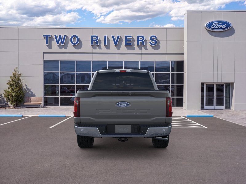 New 2026 Carbonized Gray Metallic Ford XLT image 5