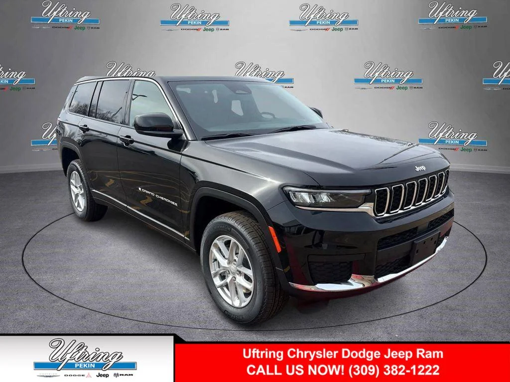 New 2026 Diamond Black Crystal Pearlcoat Jeep Laredo X image 1