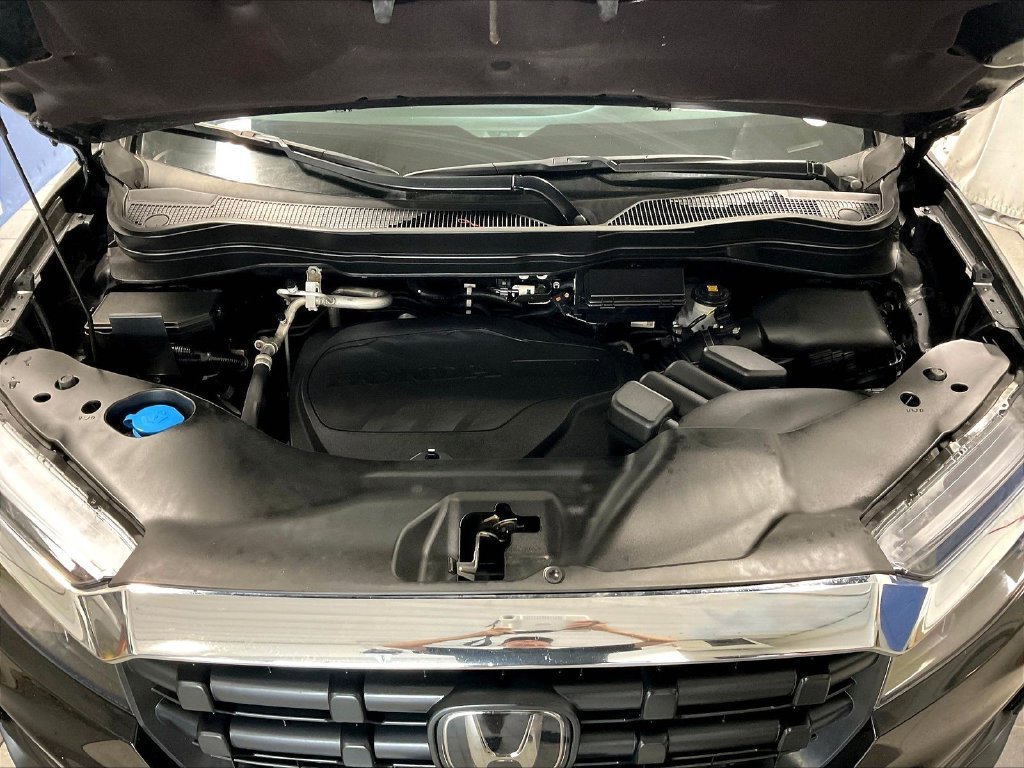Used 2025 Black Honda RTL image 30