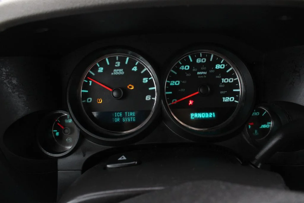 Used 2012 White Chevrolet LS image 7