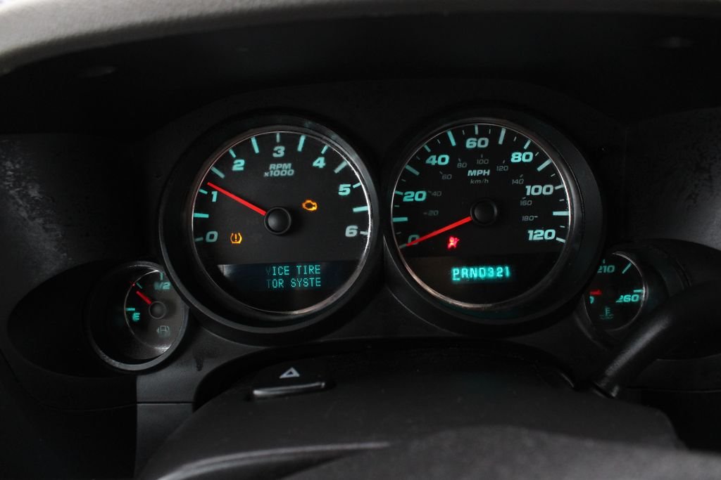 Used 2012 White Chevrolet LS image 7