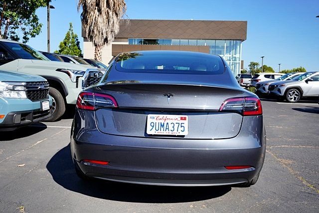 Used 2023  Tesla Base image 8