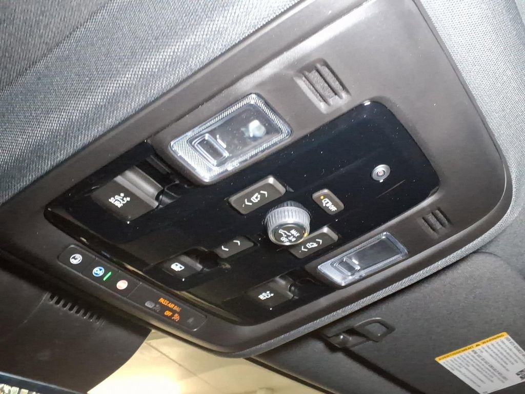 2026 GMC Yukon XL Elevation - Photo 17