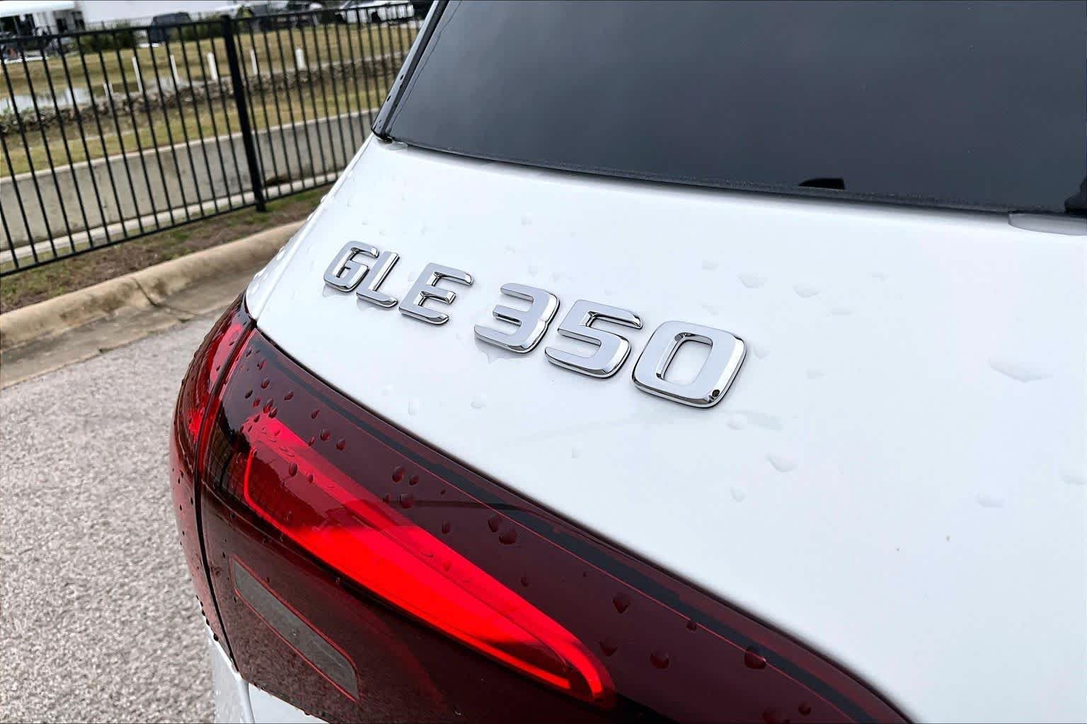 New 2026 Polar White Mercedes-Benz GLE 350 image 7