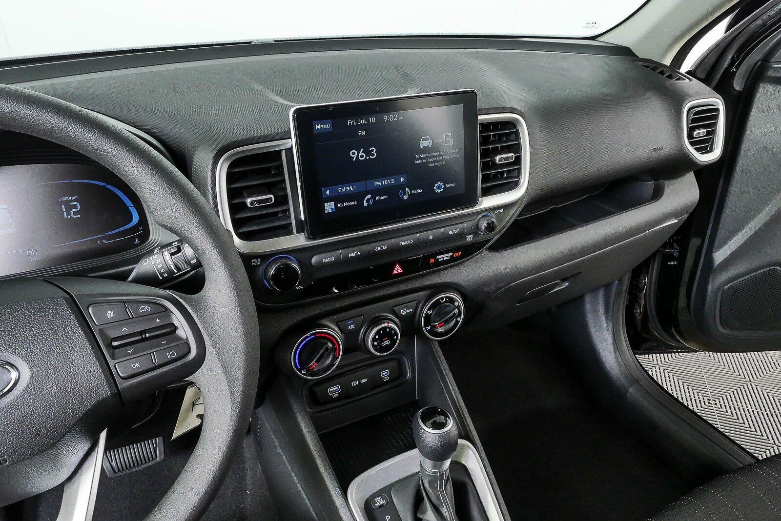 New 2026 Onyx Black Hyundai SE image 12