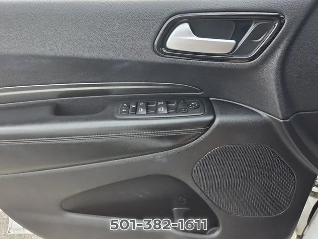 Used 2023 White Dodge SXT image 29
