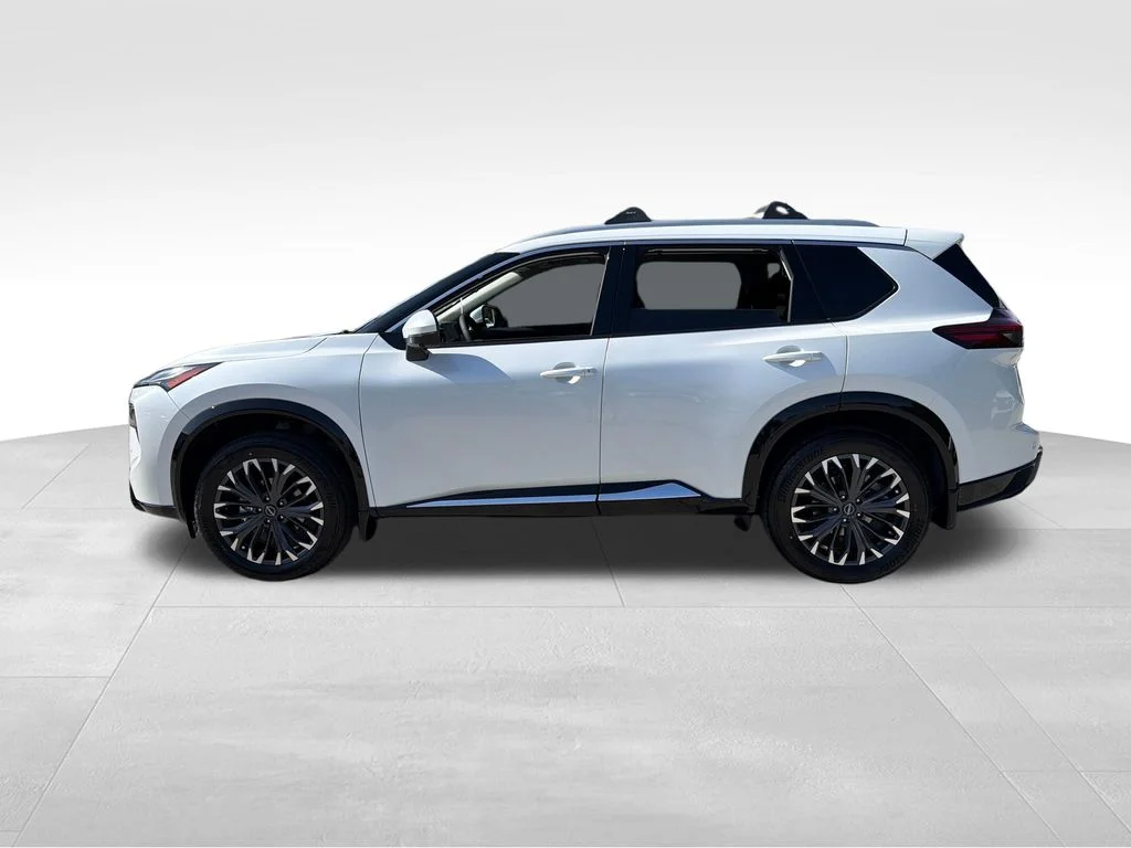 New 2026 Everest White Pearl TriCoat Nissan Platinum image 4