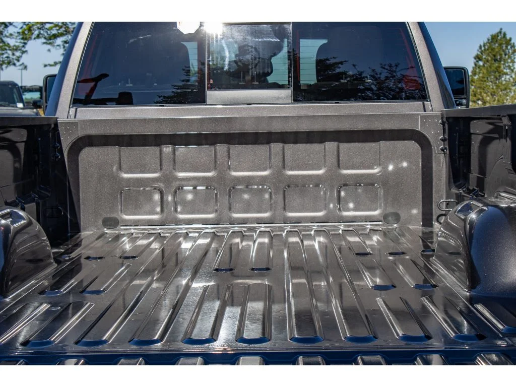 New 2026 Granite Crystal Metallic Clearcoat Ram Tradesman image 12