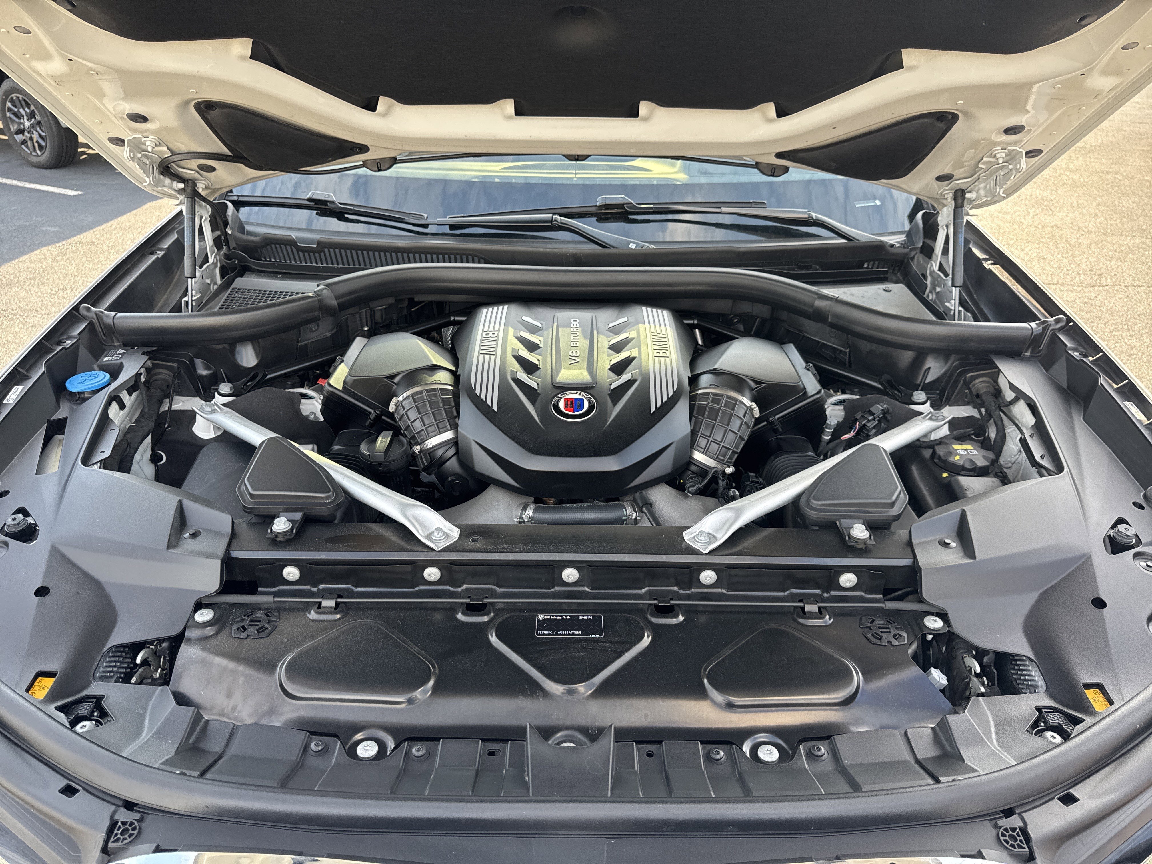 2022 BMW X7 ALPINA XB7 - Photo 43