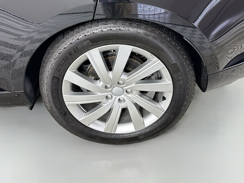 Certified Used 2023 Black Land Rover SE image 31