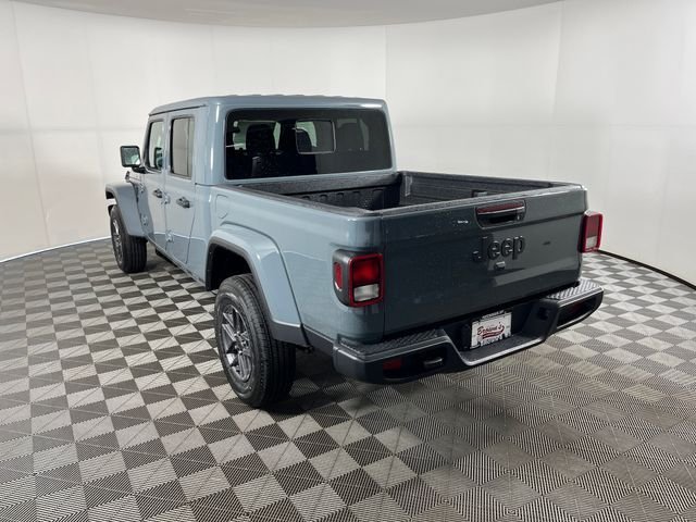 New 2026 Anvil Clear-Coat Exterior Paint Jeep Sport S image 3