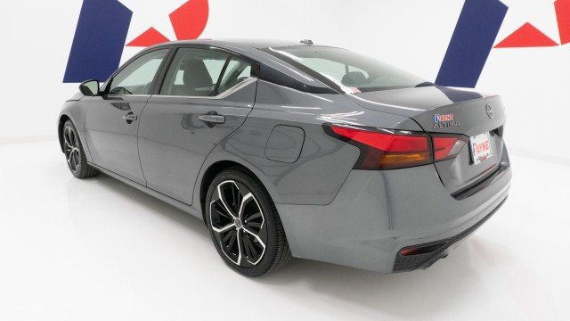 Used 2025 Gun Metallic Nissan SR image 11