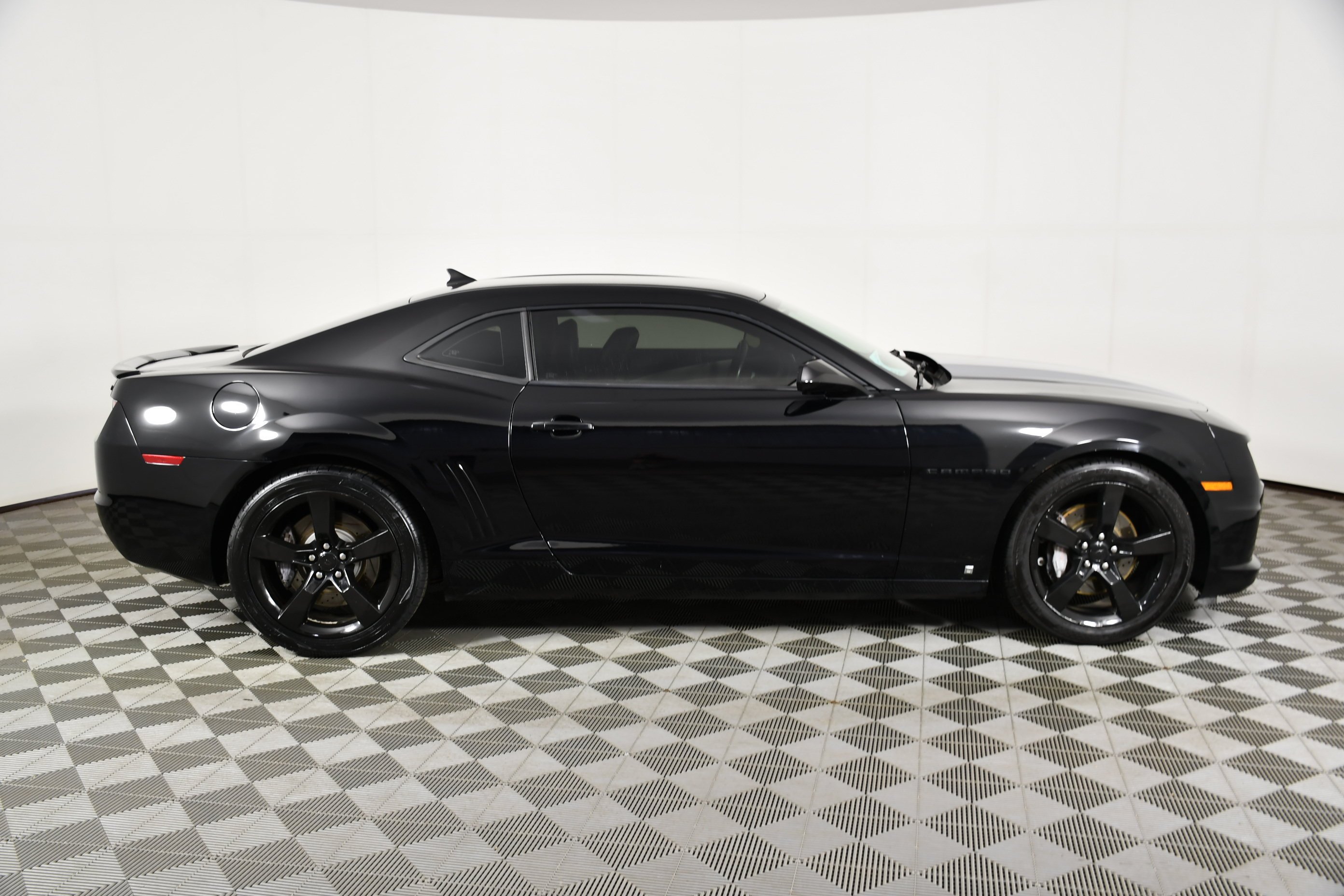 Used 2010 Black Chevrolet 2SS image 5