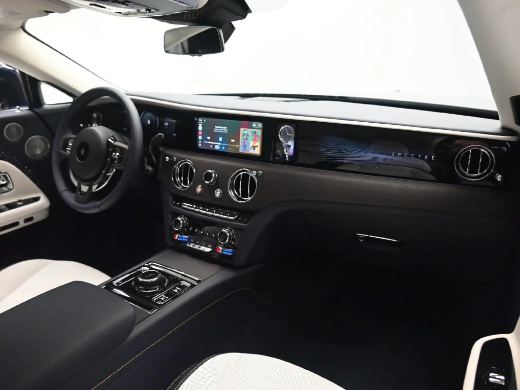 New 2027 Midnight Sapphire Rolls-Royce  image 12