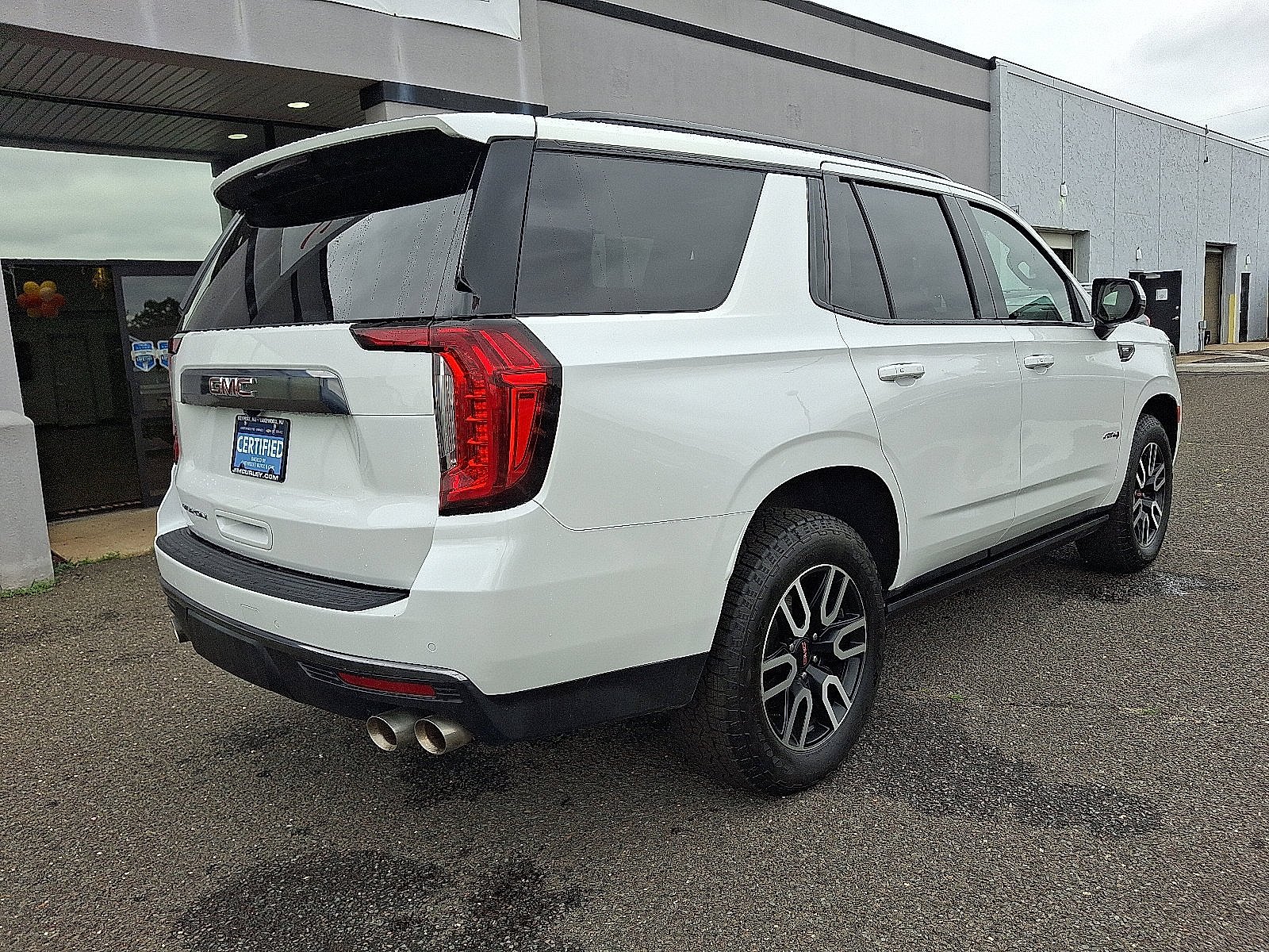 Used 2023 White Frost Tricoat GMC AT4 image 7