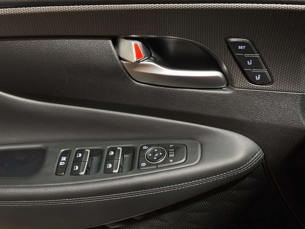 2020 Hyundai Santa Fe Limited - Photo 21