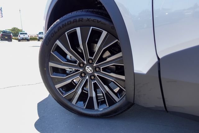 New 2026 Wind Chill Pearl <sup>1</sup> Toyota  XSE image 11