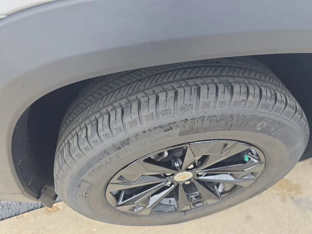 2025 Chevrolet Equinox LT - Photo 25