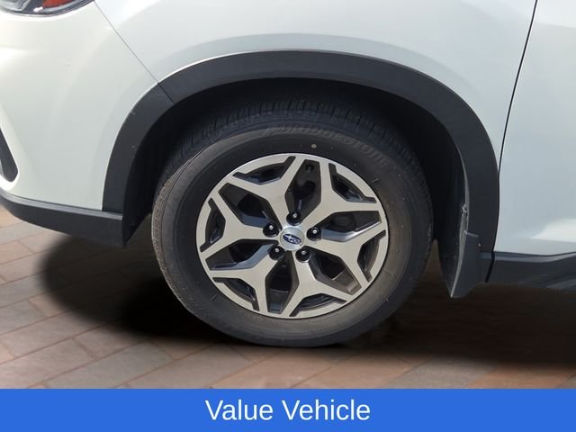 Used 2020 Crystal White Pearl Subaru Premium image 28