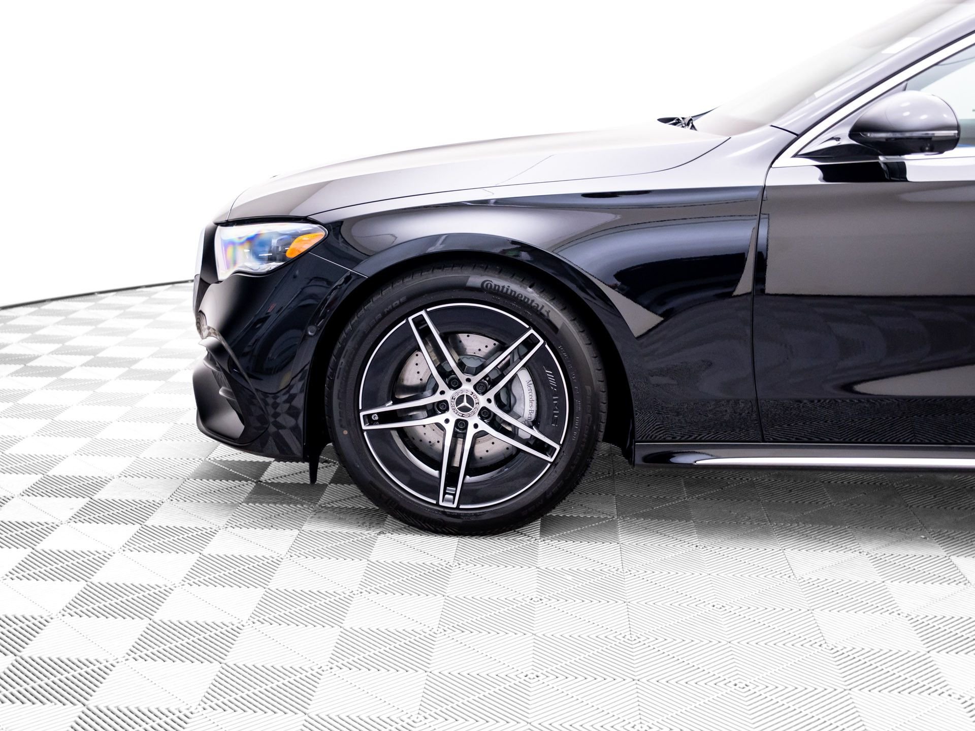 New 2027 Black Mercedes-Benz E 450 image 37