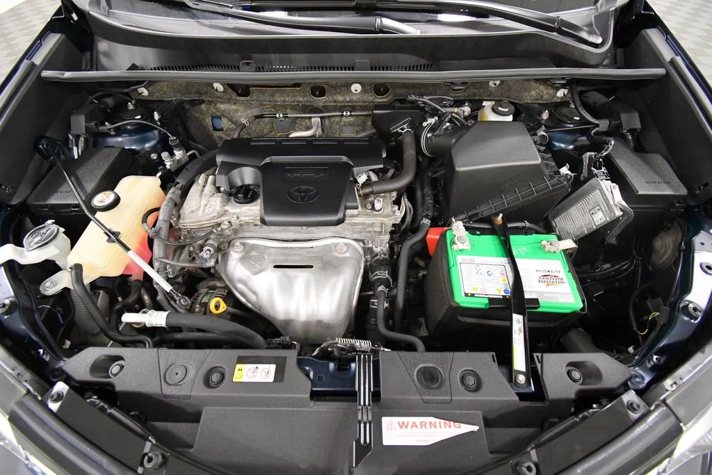 Used 2018 Blue Toyota XLE image 12