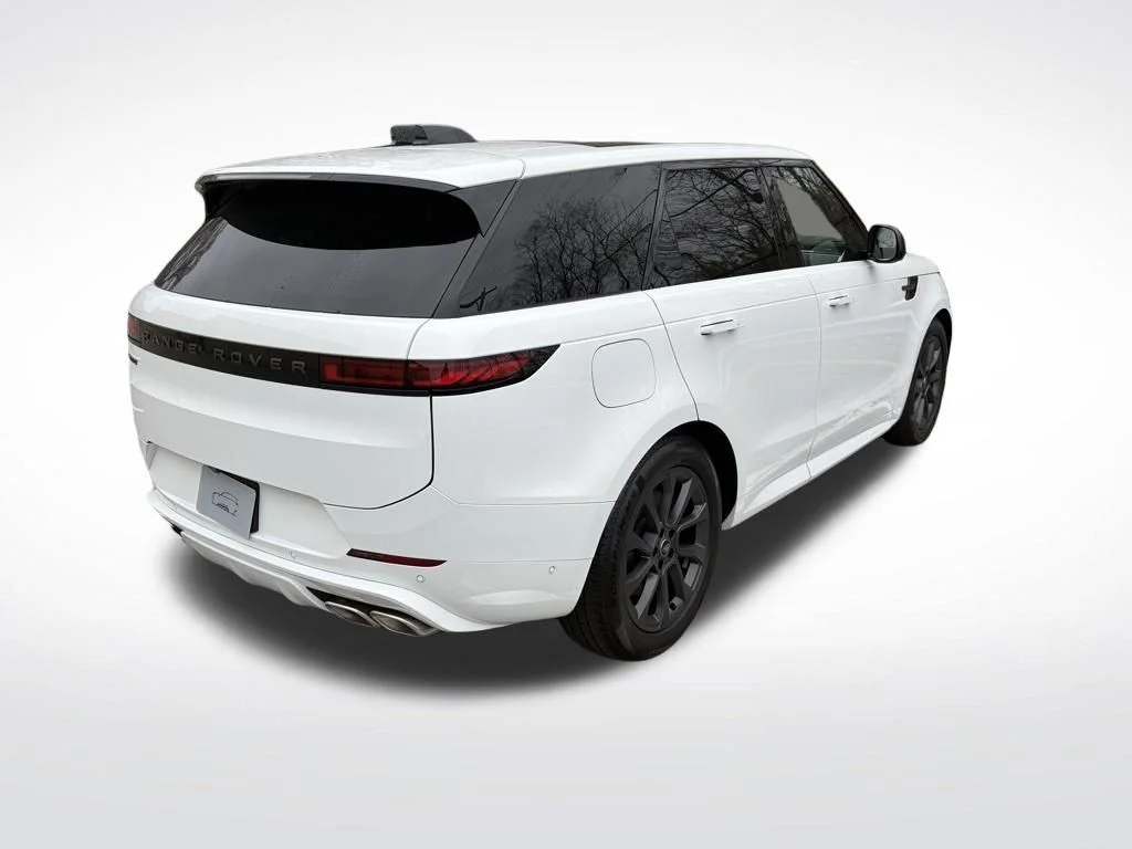 New 2025 Fuji White Land Rover Dynamic SE image 8