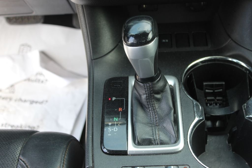Used 2014 Gray Toyota Limited image 22