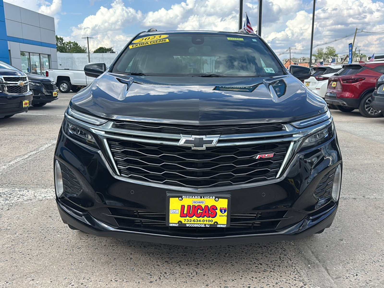 View vehicle photo 3